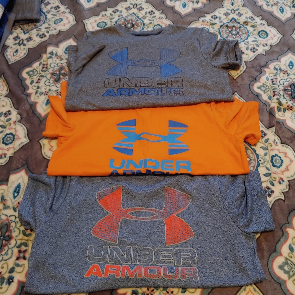 Bundle of 3 boys Under Armour tshirts